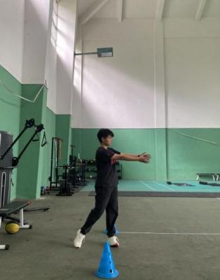 侧抛球-结束-正