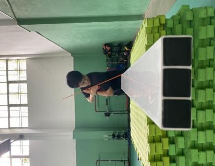 单腿稳定-上杆-正