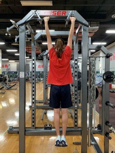 机器在桌子上

低可信度描述已自动生成