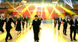 千人共舞！潮！
